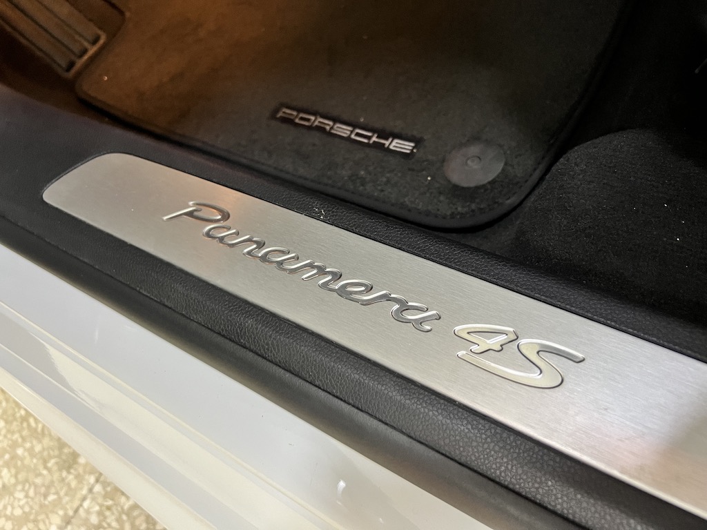 Porsche Panamera 4.8 4S