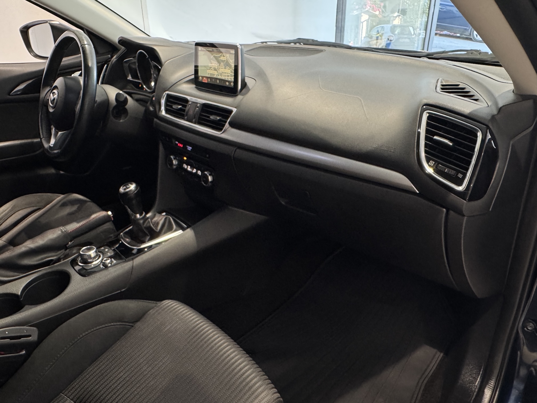 Mazda 3 2.2 Skyactiv-D Exceed